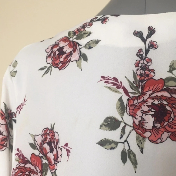 3/$15 Floral roses pattern sheer feminine office professional workwear sheer XXL - Picture 6 of 11